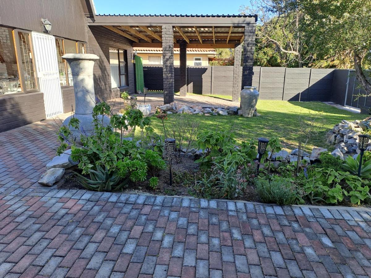 Milky Way Executive Suite Hermanus Exterior foto