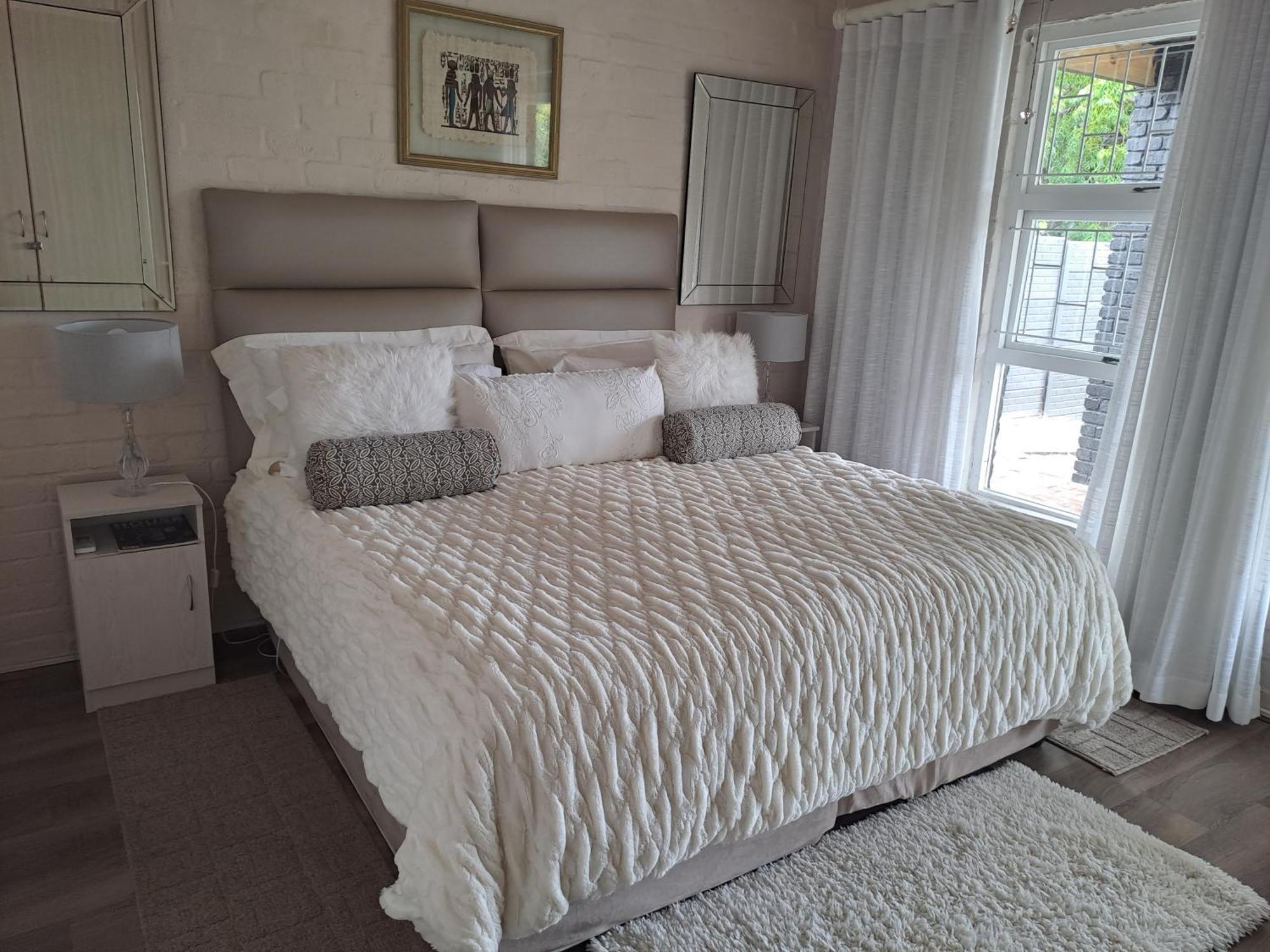 Milky Way Executive Suite Hermanus Exterior foto